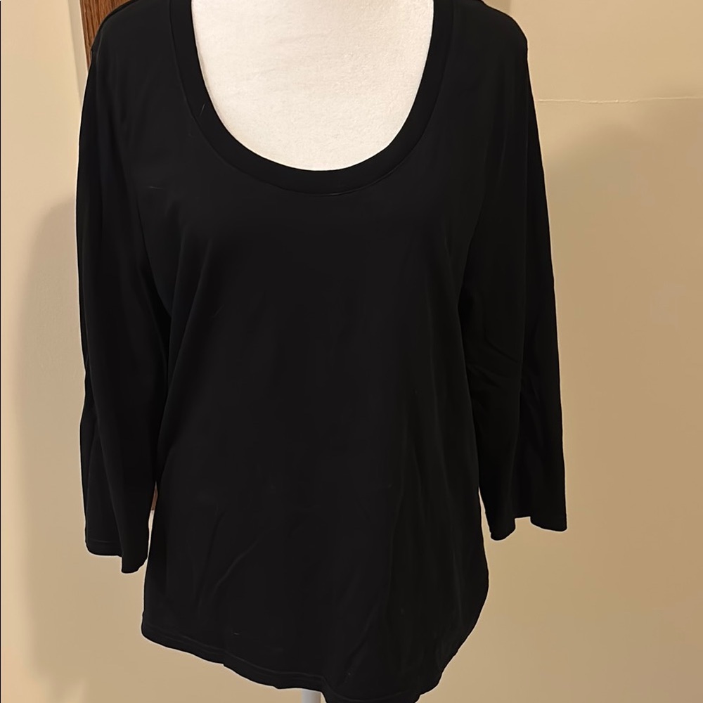PACT Black Organic Cotton top with Sleeves- size Large